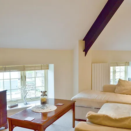 Highfield Barn * Coulton